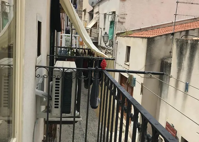 Dans Les Venelles
