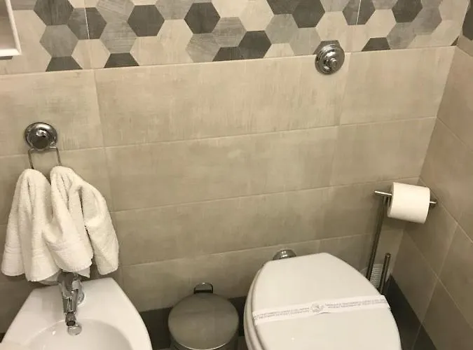 Apartment Dans Les Venelles Cefalù