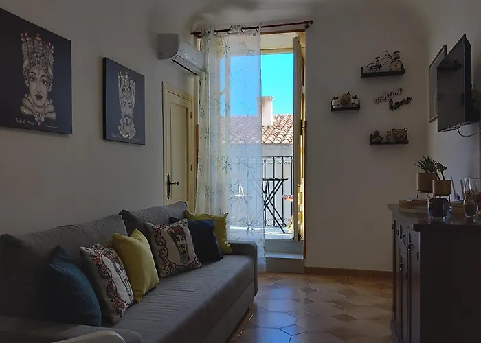 Dans Les Venelles Apartment